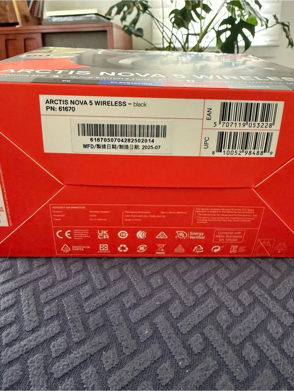 SteelSeries Wireless Gaming Headset - Black Arctis Nova 5 Wireless still in box